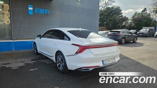 Kia K8 гибрид Signature, 2023 6