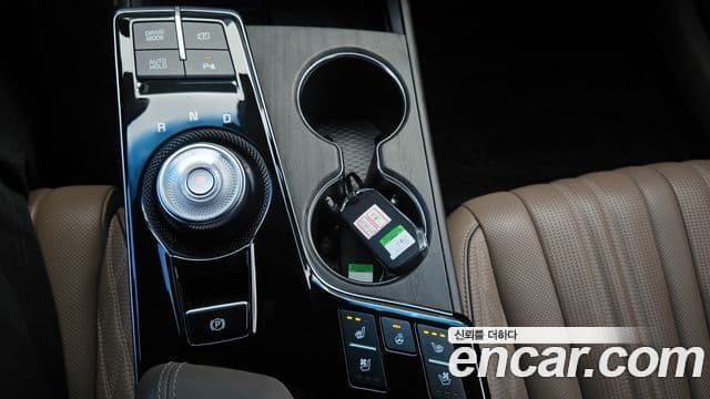 Kia K8 гибрид Signature, 2023 13