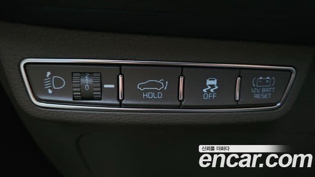 Kia K8 гибрид Signature, 2023 14