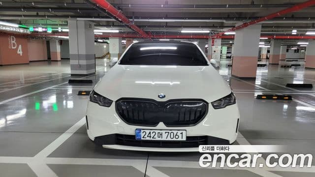BMW 5시리즈 (G60), 2025 1