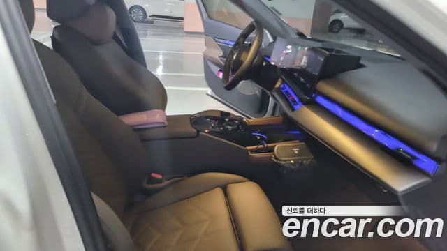 BMW 5시리즈 (G60), 2025 6