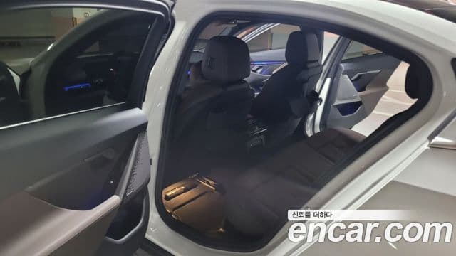 BMW 5시리즈 (G60), 2025 8