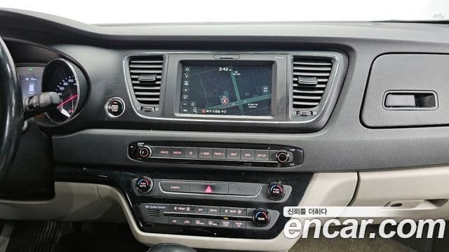 Kia The / новый New Carnival Luxury, 2019 14