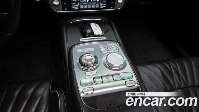 Genesis G90 (RS4) бензин 3.5 турбо AWD, 2022 9