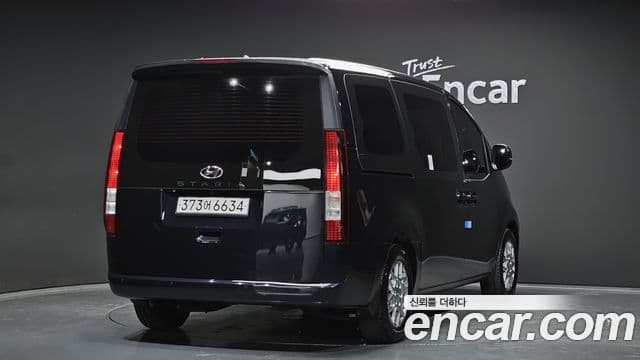 Hyundai Staria Modern, 2023 2