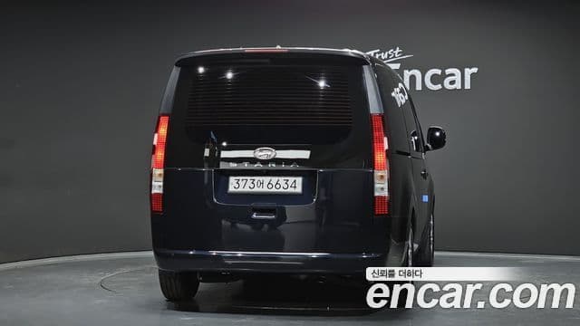 Hyundai Staria Modern, 2023 4