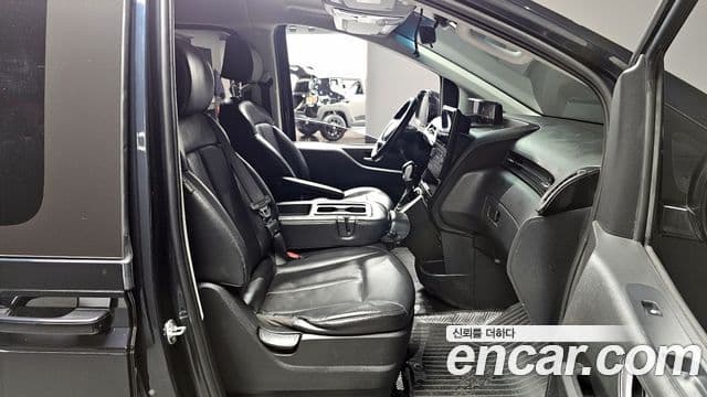 Hyundai Staria Modern, 2023 10