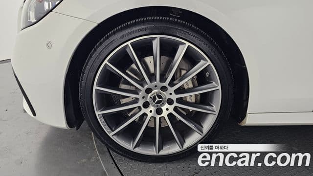 Mercedes-Benz E-класс W213 AMG Line, 2022 все фото