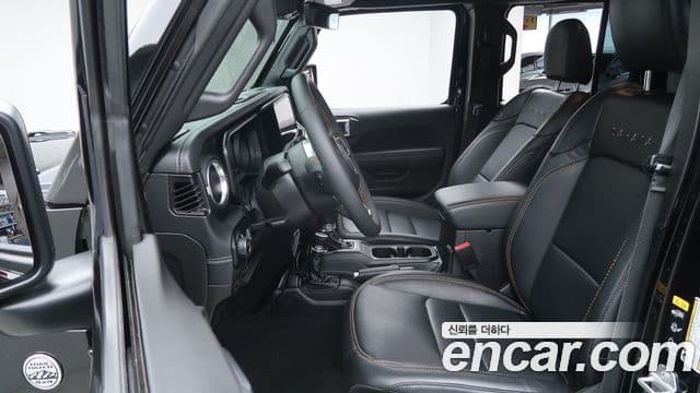 Jeep Wrangler (JL) 2.0 Sahara 4도어, 2024 10