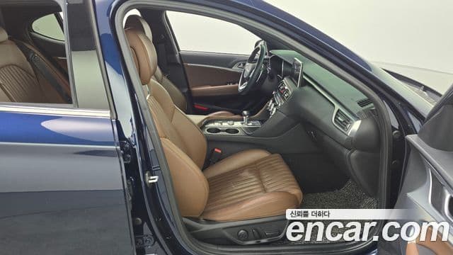 Genesis G70 Elite, 2020 11