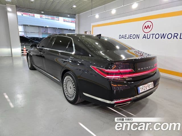 Genesis G90 лимузин Prestige, 2019 18