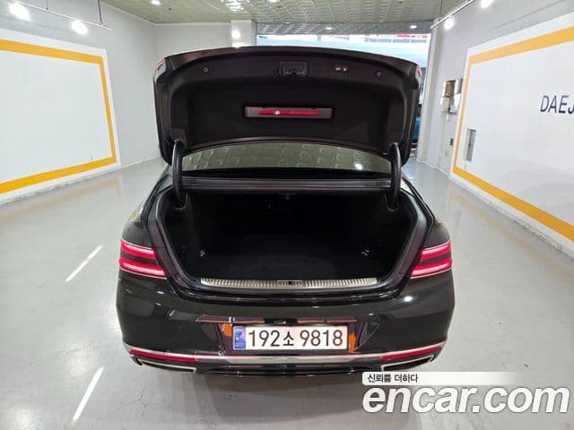 Genesis G90 лимузин Prestige, 2019 19