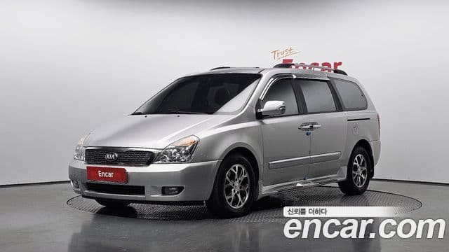 Kia Carnival R Premium, 2013 1