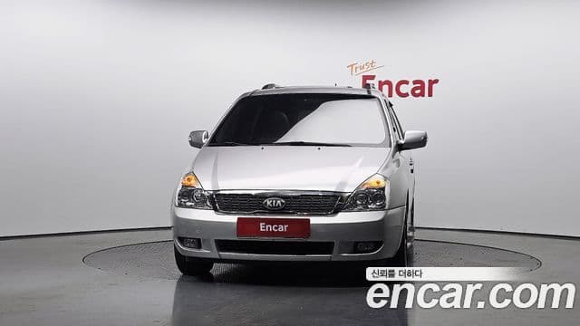 Kia Carnival R Premium, 2013 3