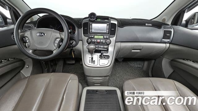 Kia Carnival R Premium, 2013 7
