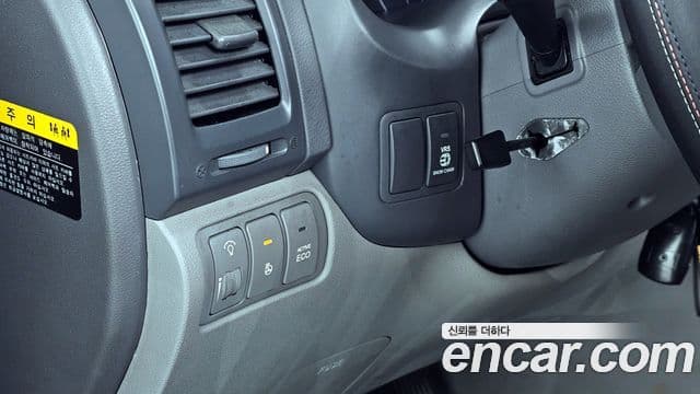 Kia Carnival R Premium, 2013 17