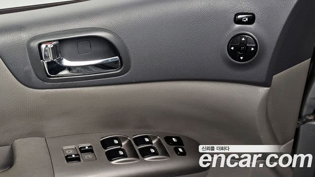 Kia Carnival R Premium, 2013 18