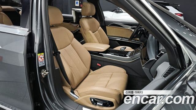 Audi A8 (D5) 55 TFSI Quattro LWB, 2021 10