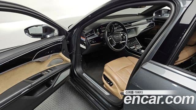 Audi A8 (D5) 55 TFSI Quattro LWB, 2021 11