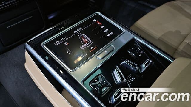 Audi A8 (D5) 55 TFSI Quattro LWB, 2021 19