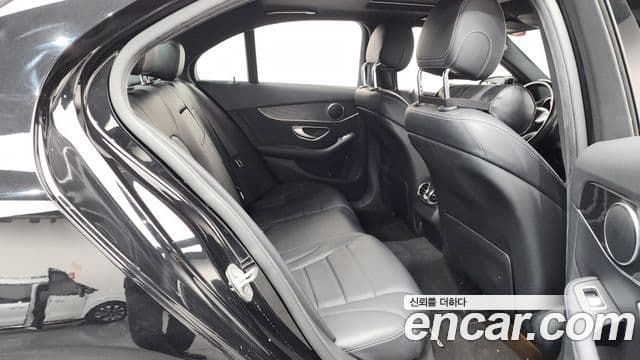 Mercedes-Benz C-класс W205 AMG Line, 2017 12