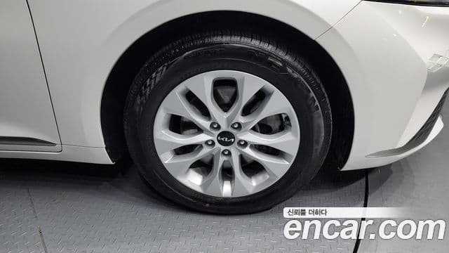 Kia K8 Trendy(арендный автомобиль), 2023 все фото