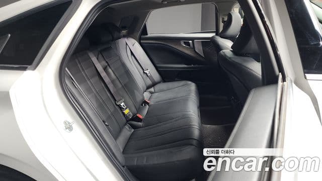 Kia K8 Trendy(арендный автомобиль), 2023 12