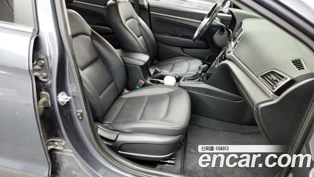 Hyundai Avante AD Modern, 2016 11