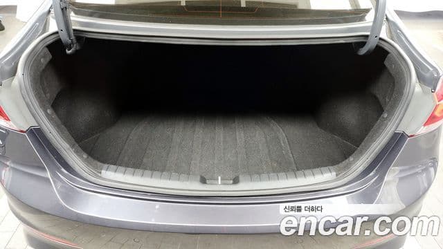 Hyundai Avante AD Modern, 2016 20