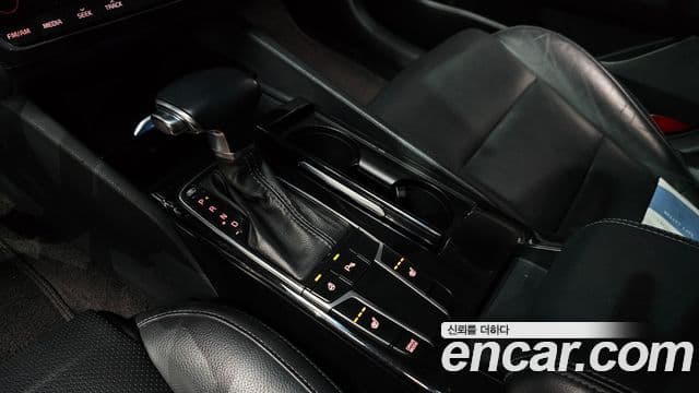 Kia All New K7 3.0 LPI Luxury (арендный автомобиль), 2016 9