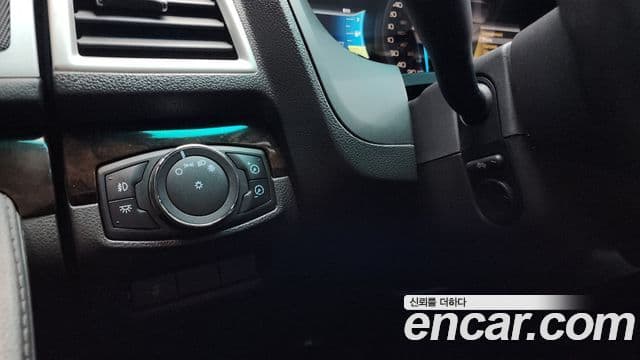 Ford Explorer 5세대, 2013 18