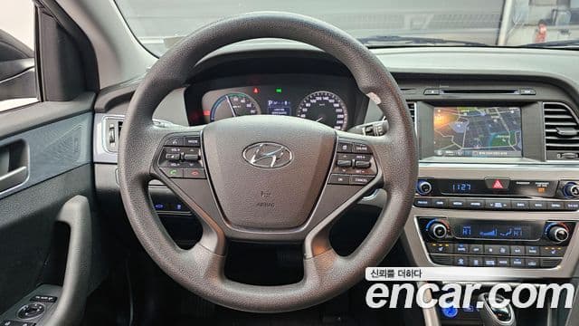 Hyundai LF Sonata гибрид Smart, 2017 13
