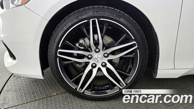 Honda Accord 10세대 2.0 гибрид Туринг (Touring), 2022 все фото