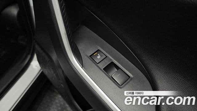 Toyota RAV4 5세대 2.5 4WD гибрид LTD, 2024 13