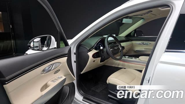 Genesis GV70, 2023 10