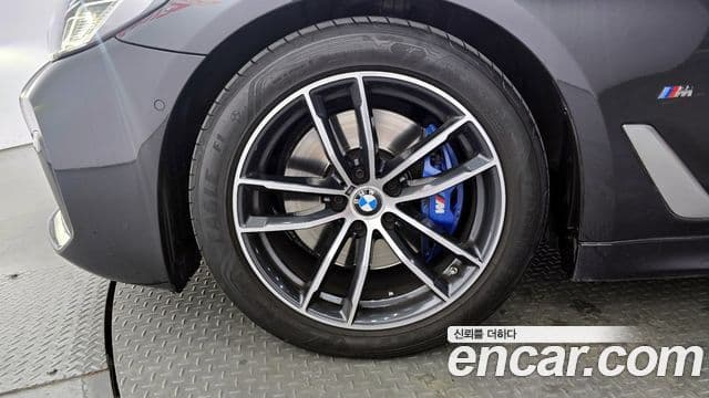 BMW 5시리즈 (G30) 520i M Sport, 2022 все фото