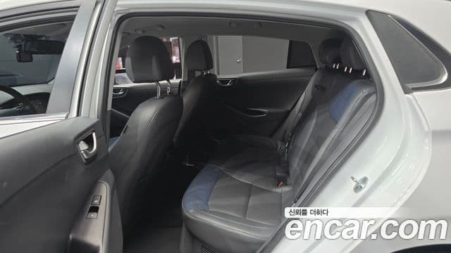 Hyundai Ioniq гибрид, 2016 13