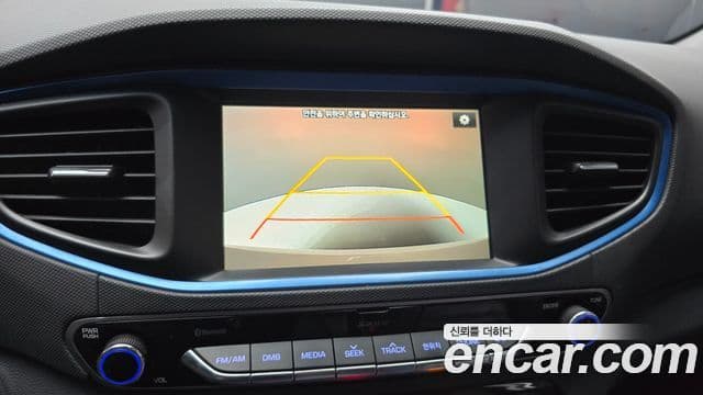 Hyundai Ioniq гибрид, 2016 15