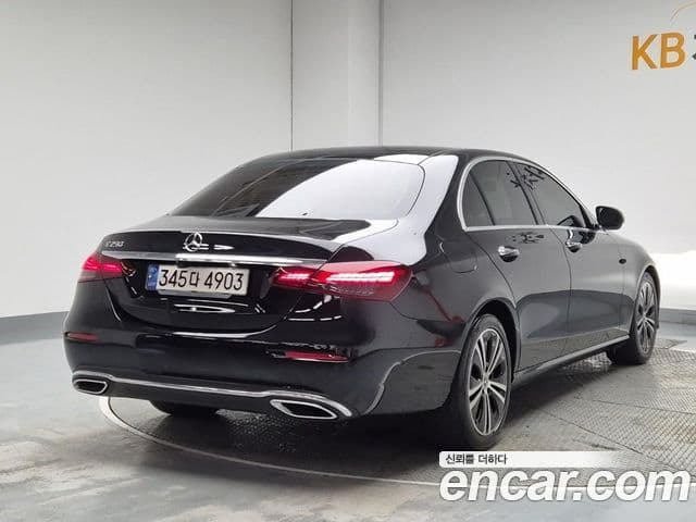 Mercedes-Benz E-класс W213 Avantgarde, 2021 3