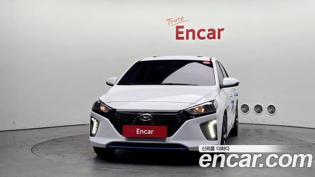 Hyundai Ioniq гибрид, 2016 3