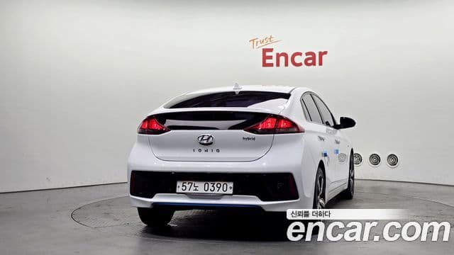 Hyundai Ioniq гибрид, 2016 4