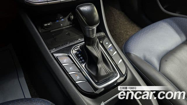 Hyundai Ioniq гибрид, 2016 9