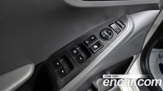 Hyundai Ioniq гибрид, 2016 14