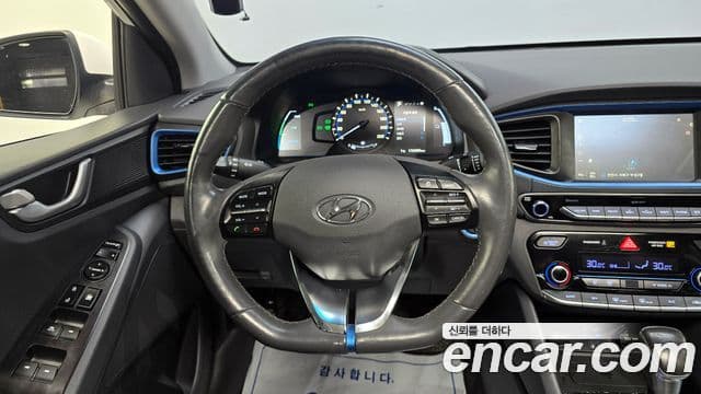 Hyundai Ioniq гибрид, 2016 16