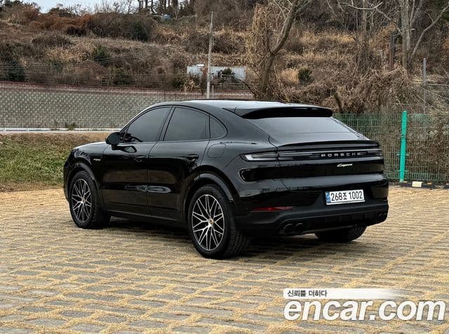 Porsche Cayenne (PO536) 3.0 E-гибрид купе, 2025 6