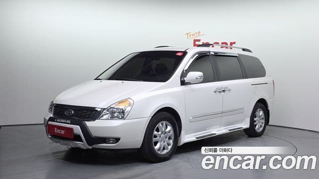 Kia Carnival R Grand Carnival GLX, 2011 1