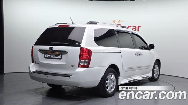 Kia Carnival R Grand Carnival GLX, 2011 2