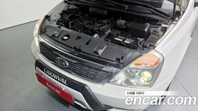 Kia Carnival R Grand Carnival GLX, 2011 6