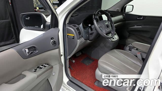 Kia Carnival R Grand Carnival GLX, 2011 10