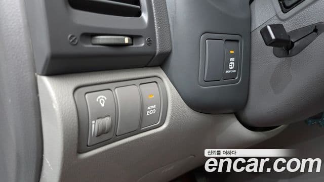 Kia Carnival R Grand Carnival GLX, 2011 12